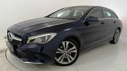 Usata Mercedes CLA200 Shooting Brake 136 CV (100 kW) 2017 Blu Station wagon
