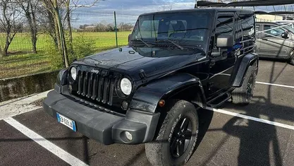Usata Jeep Wrangler Sahara 200 CV (147 kW) 2011 Nero SUV