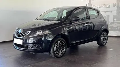Usata 2024 Lancia Ypsilon S Due volumi | 14.500 € (Buon prezzo)