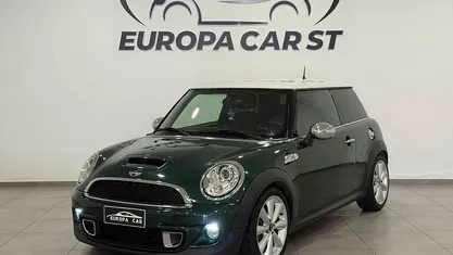 Usata Mini Cooper SD 143 CV (105 kW) 2013 Verde Utilitaria