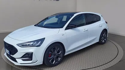 Usata Ford Focus ST-Line 125 CV (91 kW) 2023 Frozen white Berlina