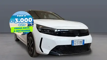 Usata Opel Corsa 101 CV (74 kW) 2025 Jade white Utilitaria