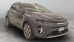 Usata 2022 Kia Stonic Style SUV | 15.900 € (Buon prezzo)