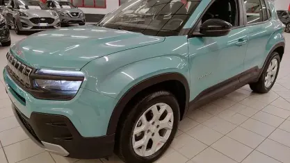 Usata Jeep Avenger Altitude 101 CV (74 kW) 2024 Azzurro SUV