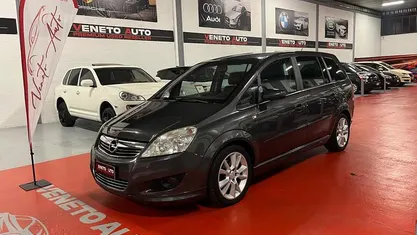 Usata Opel Zafira Cosmo 120 CV (88 kW) 2008 Grigio Monovolume