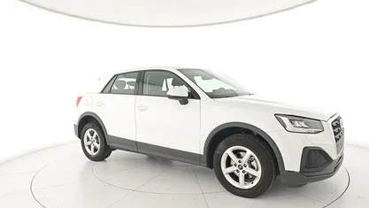 Usata Audi Q2 Business 116 CV (85 kW) 2023 Bianco SUV
