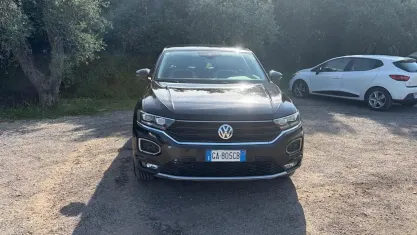Usata VW T-Roc Advance 116 CV (85 kW) 2020 Nero SUV