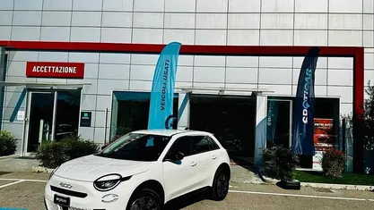 Usata Fiat 600 Pop 136 CV (100 kW) 2025 Bianco SUV