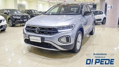 Gebraucht VW T-Roc Life 150 PS (110 kW) 2023 Grau SUV