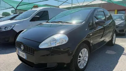 Usata Fiat Grande Punto Dynamic 77 CV (56 kW) 2007 Nero Utilitaria