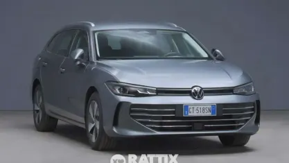 Usata VW Passat Business 150 CV (110 kW) 2024 Grigio Station wagon