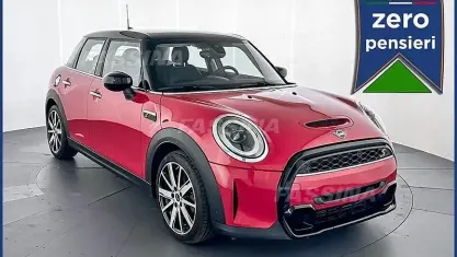 Usata Mini Cooper S Classic 178 CV (130 kW) 2022 Rosso/nero Utilitaria
