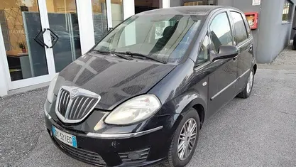 Usata Lancia Musa 77 CV (56 kW) 2009 Monovolume