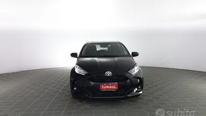 Usata Toyota Yaris Hybrid Trend 92 CV (67 kW) 2025 Nero Utilitaria
