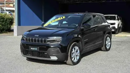 Usata Jeep Avenger Altitude 101 CV (74 kW) 2024 Nero SUV