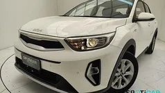 Bianco Usata 2022 Kia Stonic Urban SUV | 14.886 € (Buon prezzo)