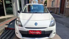 Bianco Usata 2012 Renault Clio III Dynamique Tre volumi | 3999 € (Buon prezzo)
