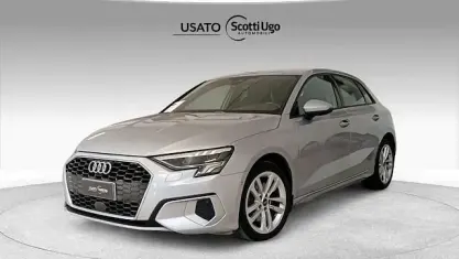 Usata Audi A3 Advanced Plus 150 CV (110 kW) 2021 Argento metallizzato Berlina