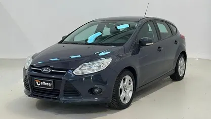 Usata Ford Focus 116 CV (85 kW) 2014 Grigio Berlina