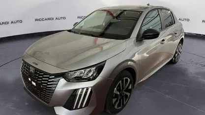 Nuova Peugeot 208 Business-Line 101 CV (74 kW) 2026 Grigio Utilitaria