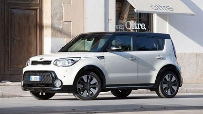 Second-hand Kia Soul 128 CP (94 kW) 2016 Negru SUV