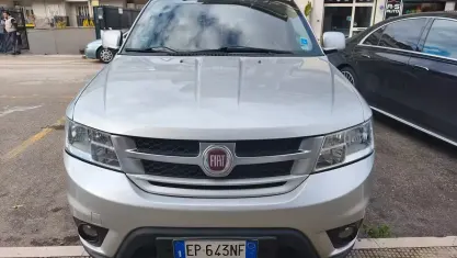 Usata Fiat Freemont Lounge 170 CV (125 kW) 2013 Grigio SUV