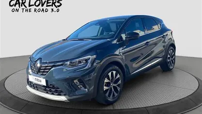 Blu scuro Usata 2022 Renault Captur Intens SUV | 17.990 € (Buon prezzo)