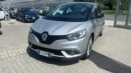 Usata Renault Scénic IV Zen 110 CV (80 kW) 2018 Grigio Monovolume