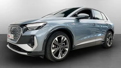 Usata Audi Q4 e-tron S-Line 77 kW (105 CV) 2023 Blu geyser metallizzato SUV