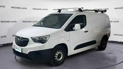 Usata Opel Combo Edition 131 CV (96 kW) 2021 Bianco Monovolume