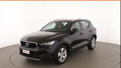 Usata Volvo XC40 Momentum 197 CV (144 kW) 2021 Nero SUV