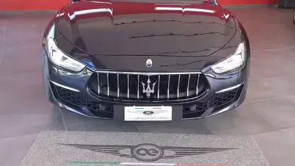 Usata Maserati Ghibli GranLusso 350 CV (257 kW) 2019 Blu Berlina