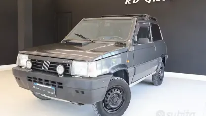 Usata Fiat Panda 4x4 Trekking 50 CV (36 kW) 1992 Nero Utilitaria