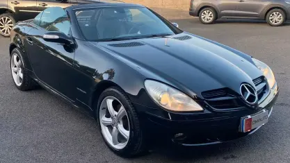 Usata Mercedes SLK200 163 CV (119 kW) 2008 Nero Cabrio
