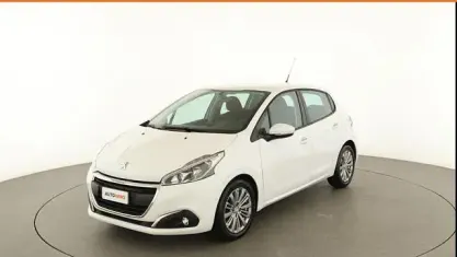 Usata Peugeot 208 Active 75 CV (55 kW) 2018 Bianco Utilitaria