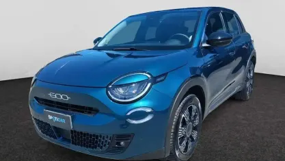 Usata Fiat 600 Pop 145 CV (106 kW) 2025 Blu SUV
