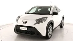 Bianco Usata 2023 Toyota Aygo Active Due volumi | 14.150 € (Buon prezzo)