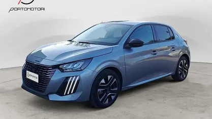 Usata Peugeot 208 Allure 101 CV (74 kW) 2025 Grigio Utilitaria