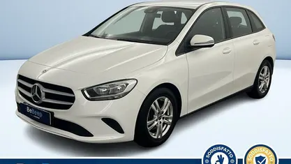Bianco pastello Usata 2021 Mercedes B180 Executive Monovolume | 21.400 € (Super prezzo)