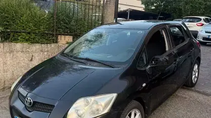 Usata Toyota Auris 90 CV (66 kW) 2007 Nero Utilitaria