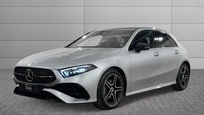 Neu Mercedes A180 116 PS (85 kW) 2025 Grau Limousine