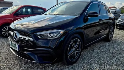 Usata Mercedes GLA200 Premium 150 CV (110 kW) 2021 Nero SUV