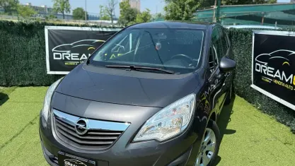 Usata Opel Meriva 95 CV (69 kW) 2013 Grigio Monovolume