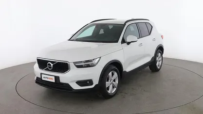 Usata Volvo XC40 156 CV (114 kW) 2018 Bianco SUV