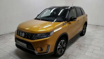 Oro Usata 2022 Suzuki Vitara SUV | 18.990 € (Buon prezzo)