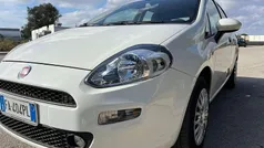 Bianco Usata 2015 Fiat Punto Lounge Due volumi | 4050 € (Buon prezzo)