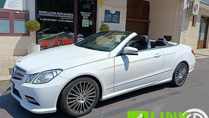 Usata Mercedes E220 170 CV (125 kW) 2013 Bianco Cabrio