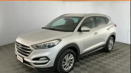 Usata Hyundai Tucson Xpossible 141 CV (103 kW) 2016 Grigio SUV