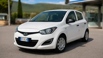 Usata Hyundai i20 Classic 90 CV (66 kW) 2013 Bianco Utilitaria