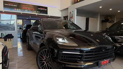 Usata Porsche Cayenne Platinum Edition 340 CV (250 kW) 2019 Nero SUV
